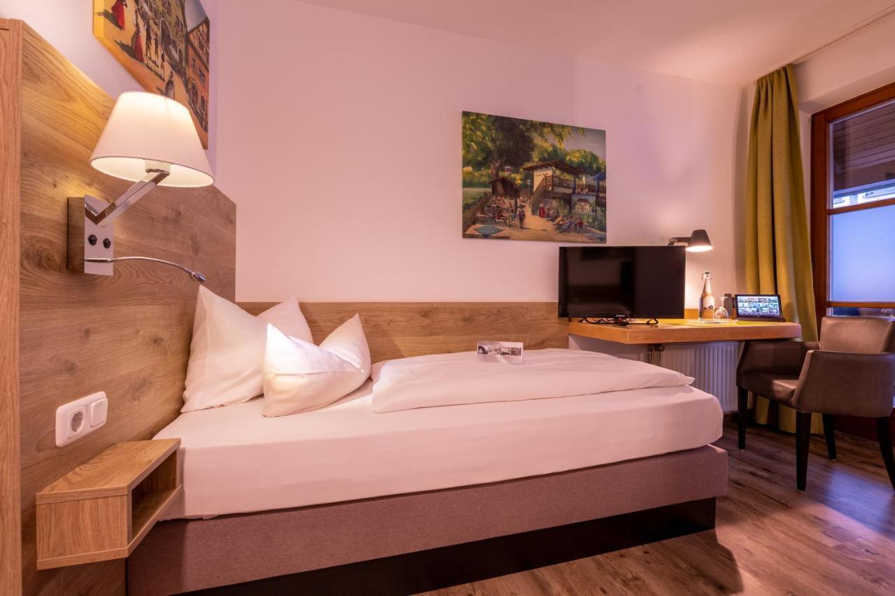 Zur Post Kuemmersbruck Hotel & Tiny Houses Esterno foto