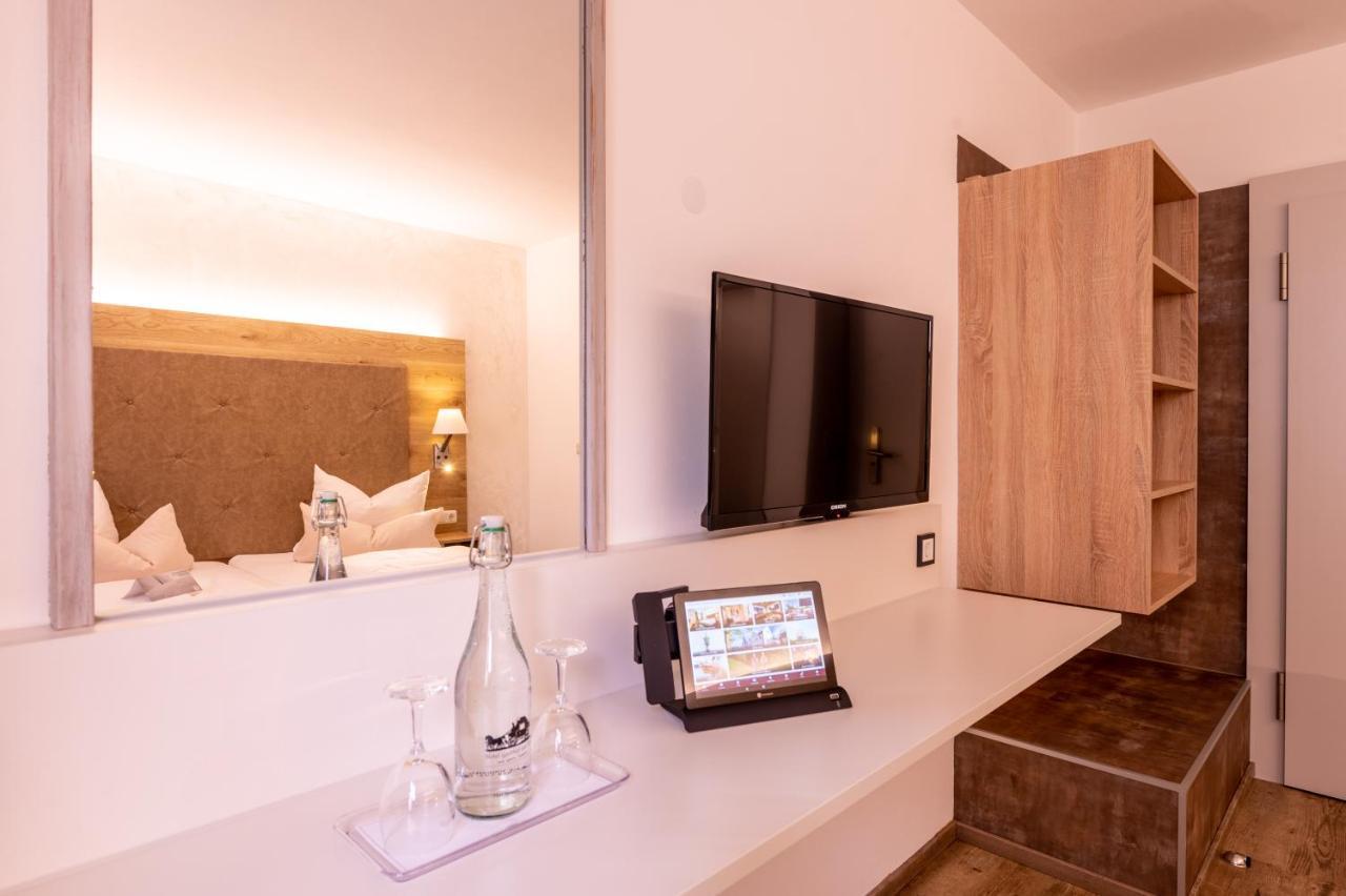 Zur Post Kuemmersbruck Hotel & Tiny Houses Esterno foto