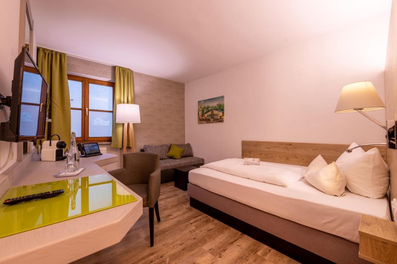 Zur Post Kuemmersbruck Hotel & Tiny Houses Esterno foto