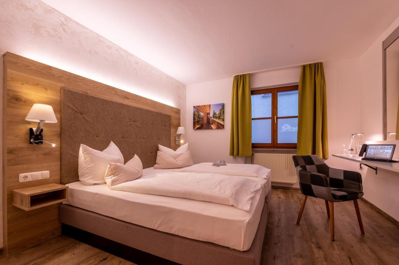 Zur Post Kuemmersbruck Hotel & Tiny Houses Esterno foto