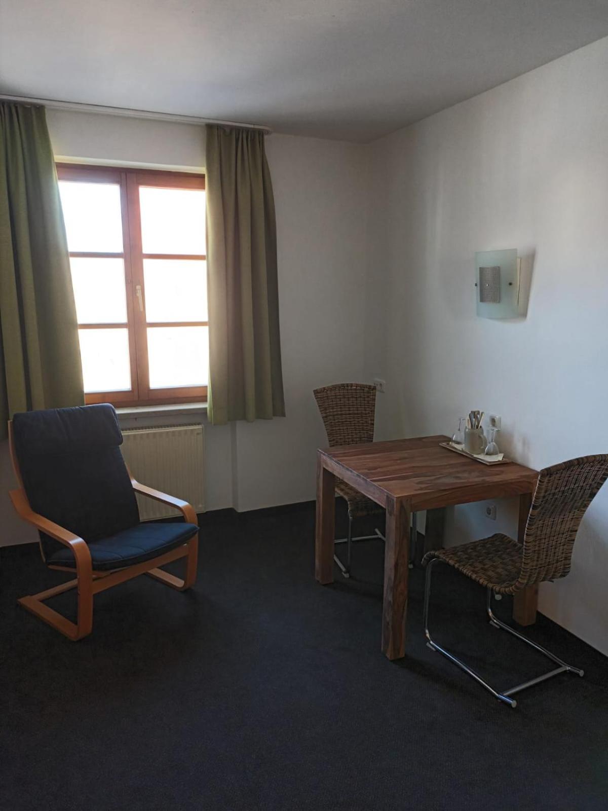 Zur Post Kuemmersbruck Hotel & Tiny Houses Esterno foto